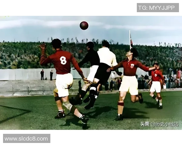 历史第一足球巨星荣耀与传奇生涯全景再现辉煌瞬间