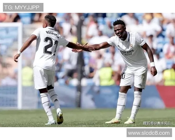 天下足球十大小球星盘点：新一代足球天才引领未来赛场风云