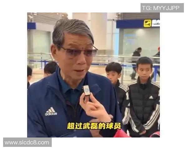 徐根宝：从球场传奇到中国足球振兴的领军人物